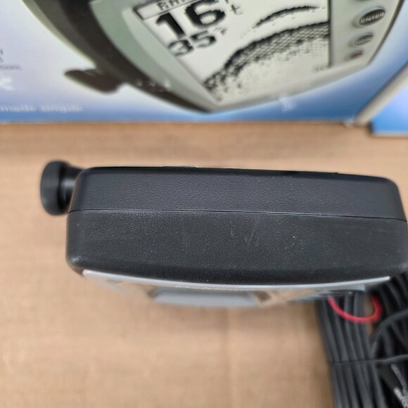GARMIN Fishfinder Depth Finder 90 Marine Boat Sonar NOB - Picture 4 of 16